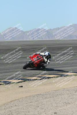 media/Oct-13-2025-Moto Forza (Mon) [[a66d839500]]/2-A Group/Session 2 (Bowl)/